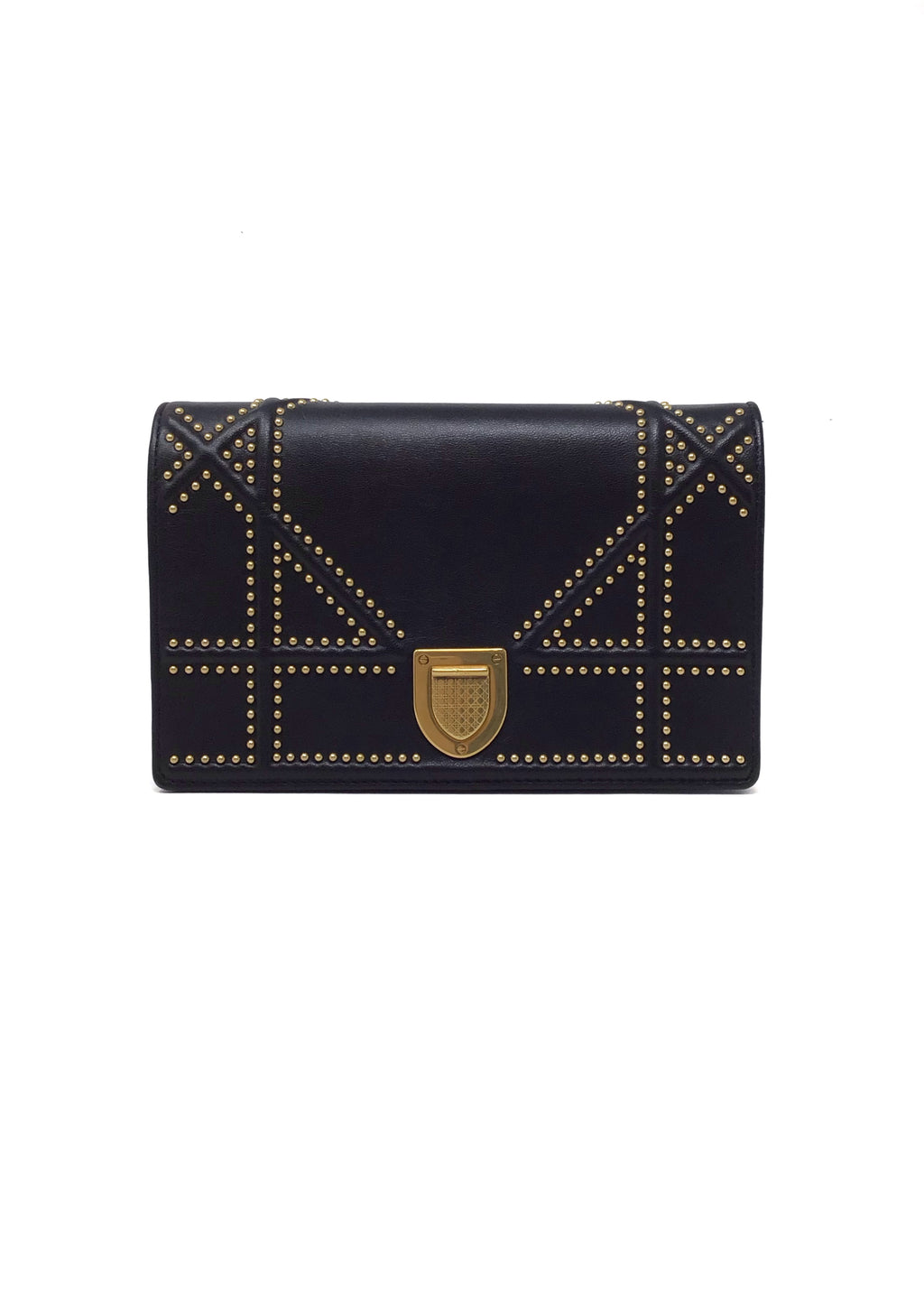 Diorama wallet sales on chain black